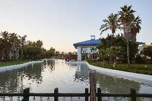 Portaventura Caribe - Includes Unlimited Access To Portaventura Park & 1 Access To Ferrari Land 호텔 살루