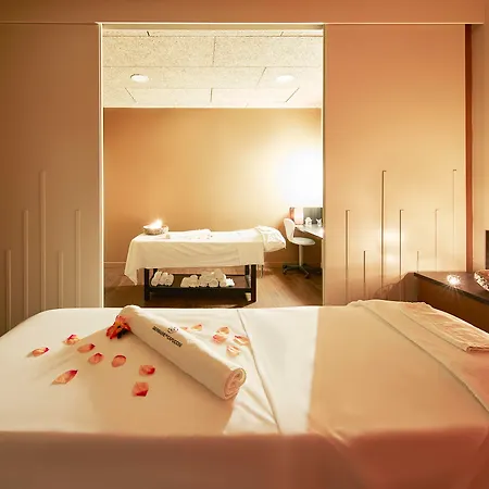 Portaventura Caribe - Includes Unlimited Access To Portaventura Park & 1 Access To Ferrari Land Otel