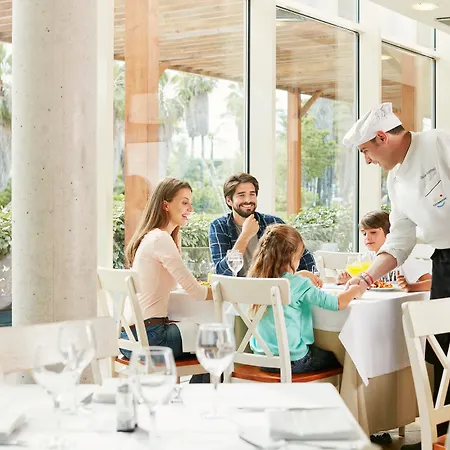 Otel Portaventura Caribe - Includes Unlimited Access To Portaventura Park & 1 Access To Ferrari Land