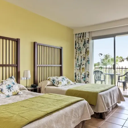 Otel Portaventura Caribe - Includes Unlimited Access To Portaventura Park & 1 Access To Ferrari Land