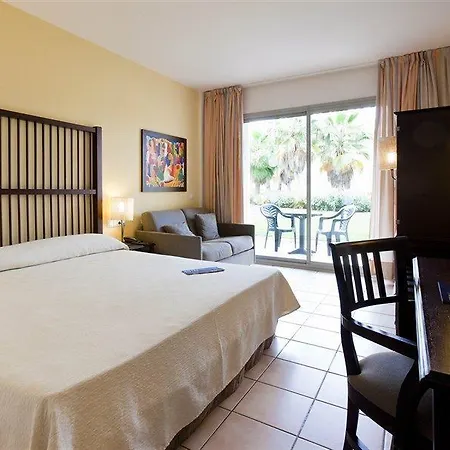 Portaventura Caribe - Includes Unlimited Access To Portaventura Park & 1 Access To Ferrari Land Otel